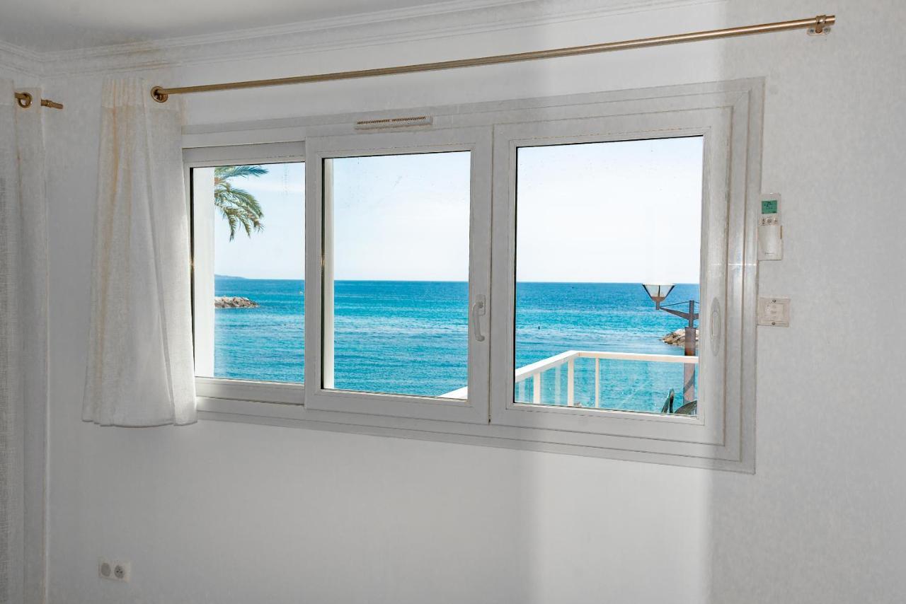 Hotel Et Appartements Reine D'Azur 罗克布吕讷-卡普马丹 外观 照片